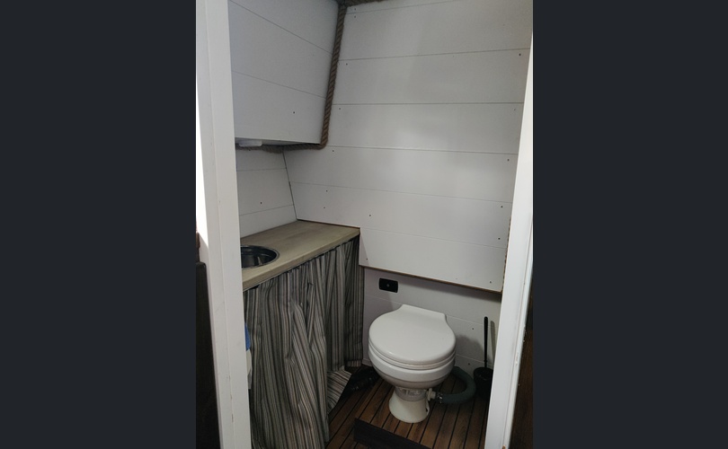 Omavalmiste Moottorivene-kuva-14